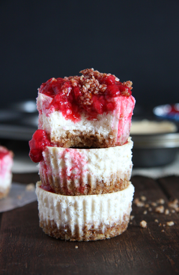 Mini Protein Cheesecakes with a Raspberry Sauce // 24 Carrot Life