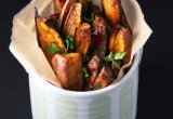 Spicy Baked Sweet Potato Fries // 24 Carrot Life #sweetpotato #fries #healthy