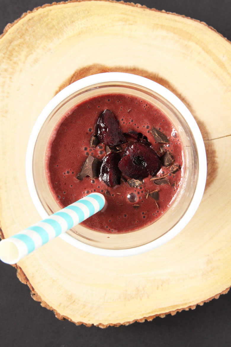 Black Forest Smoothie // 24 Carrot Life #cherries #chocolate #smoothie #vegan